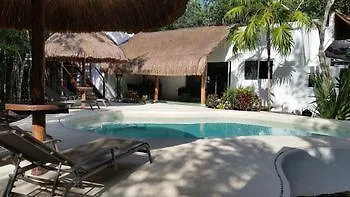 Pura Vida Cancun Guesthouse. Mexico