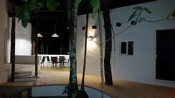 Pura Vida Cancun Guesthouse. 3*,