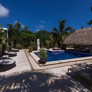 Tsaakik Jungle & *** Cancún